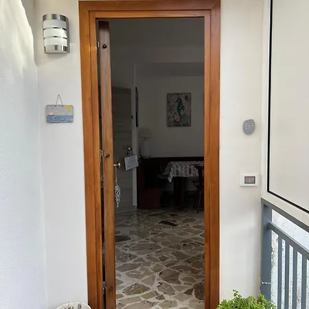 La Casa Di Gisa&laura Mondello Apartment