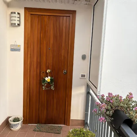 La Casa Di Gisa&laura Lido Di Mondello *